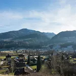 Renovated Mountain Retreat Casa vacanze
