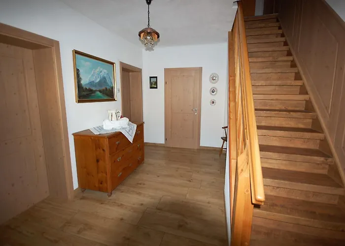 Renovated Mountain Retreat *