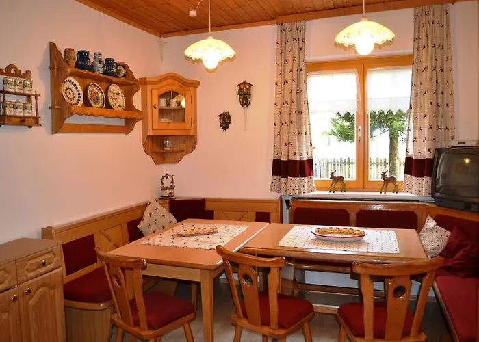 Vakantiehuis Renovated Mountain Retreat *