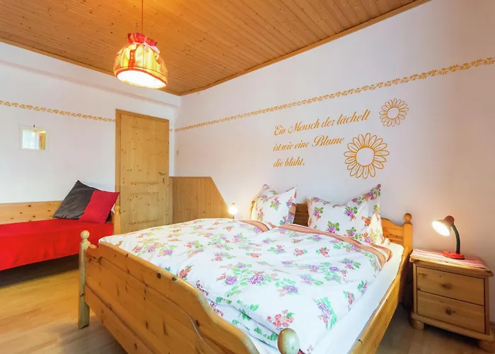 Renovated Mountain Retreat *