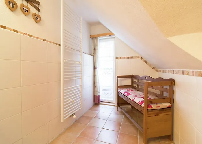 Renovated Mountain Retreat *